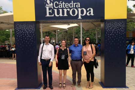 L'équipe de la Direction des Relations Internationales à la Catedra Europa L'équipe de la Direction des Relations Internationales à la Catedra Europa