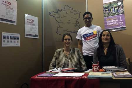 L'équipe de la Direction des Relations Internationales au Salon Campus France de Bogota L'équipe de la Direction des Relations Internationales au Salon Campus France de Bogota