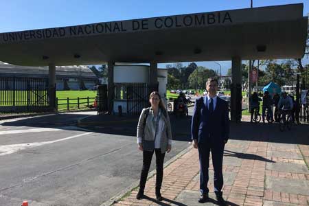 L'équipe de la Direction des Relations Internationales à l'Université Nationale de Colombie L'équipe de la Direction des Relations Internationales à l'Université Nationale de Colombie