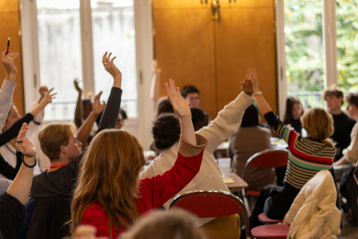 Photo des étudiants de la convention citoyenne étudiante de l'UPEC