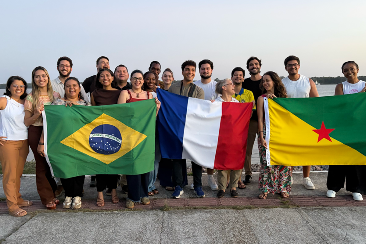 Étudiants ayant participé à l'école immersive au Brésil