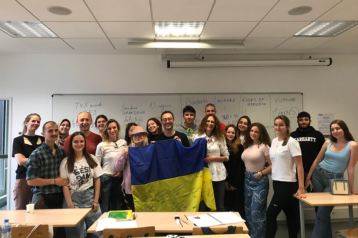 Cours de FLE pour les étudiants réfugiés d'Ukraine