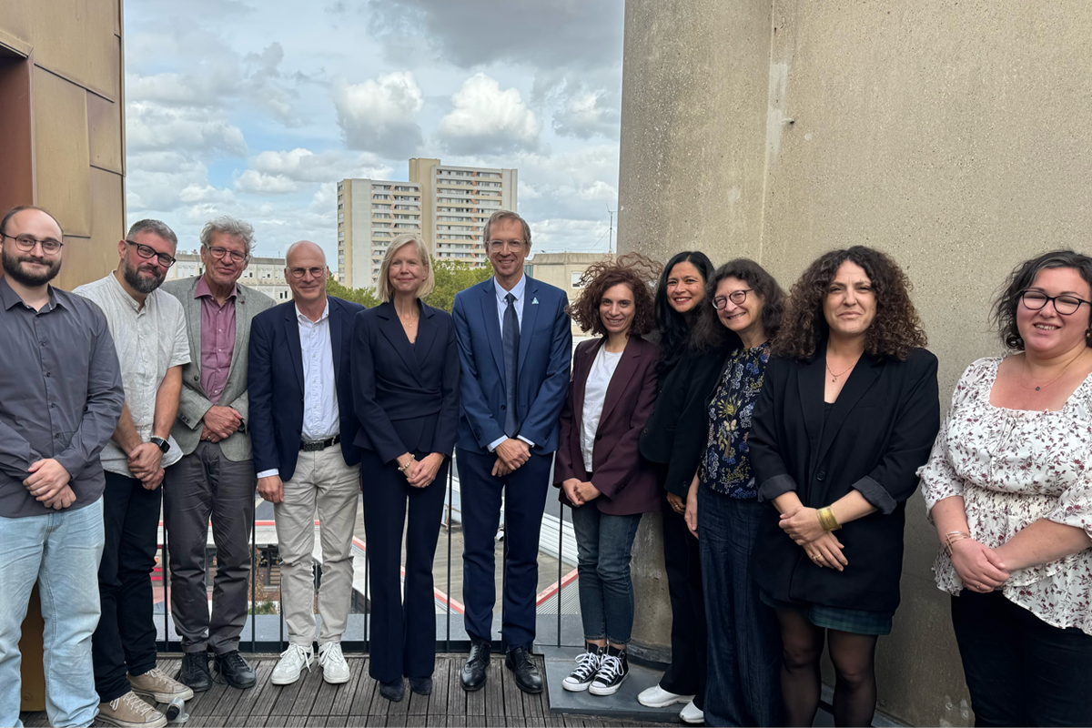 Margrethe Jonkman avec le bureau Aurora de l'UPEC