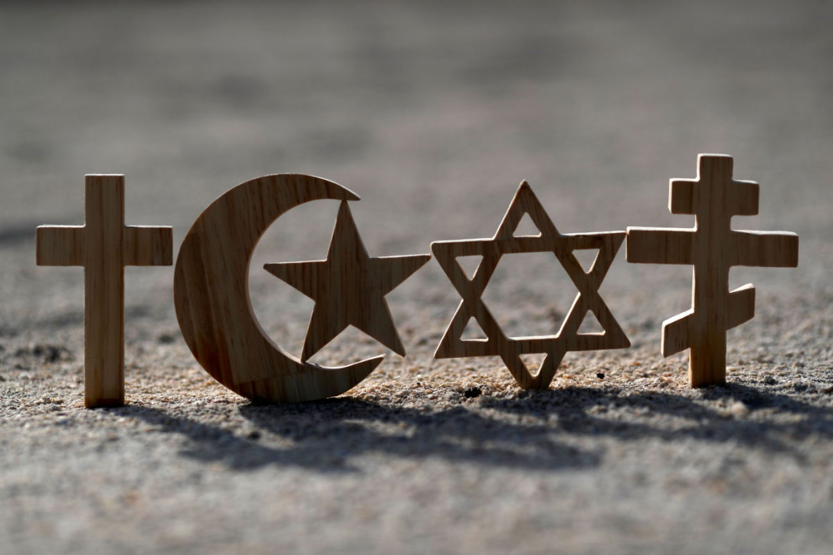 Religion_UPEC_Shutterstock_2070906482