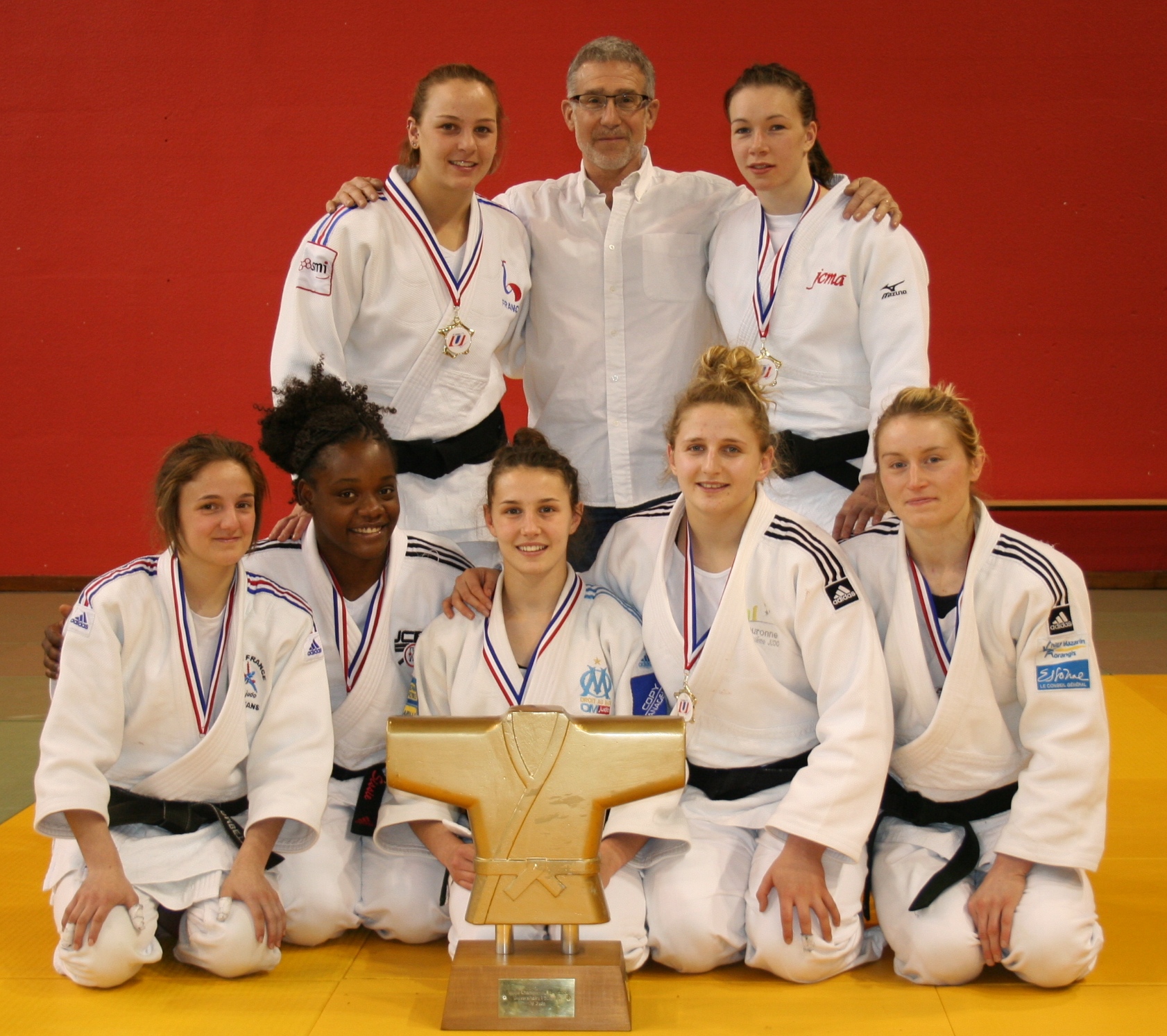 Judo : l'équipe féminine de l'UPEC remporte les championnats de France universitaires 2015 !