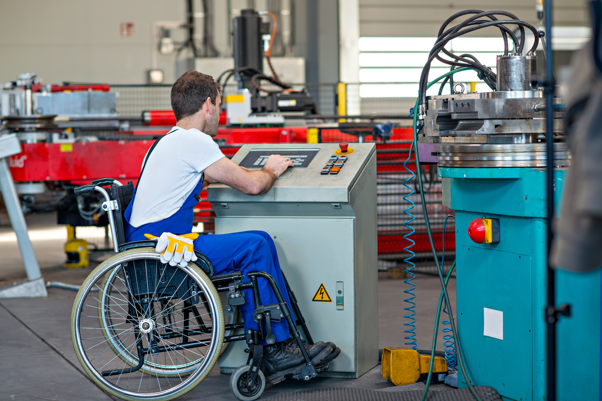 Emploi des personnes handicapés - shutterstock_638910199